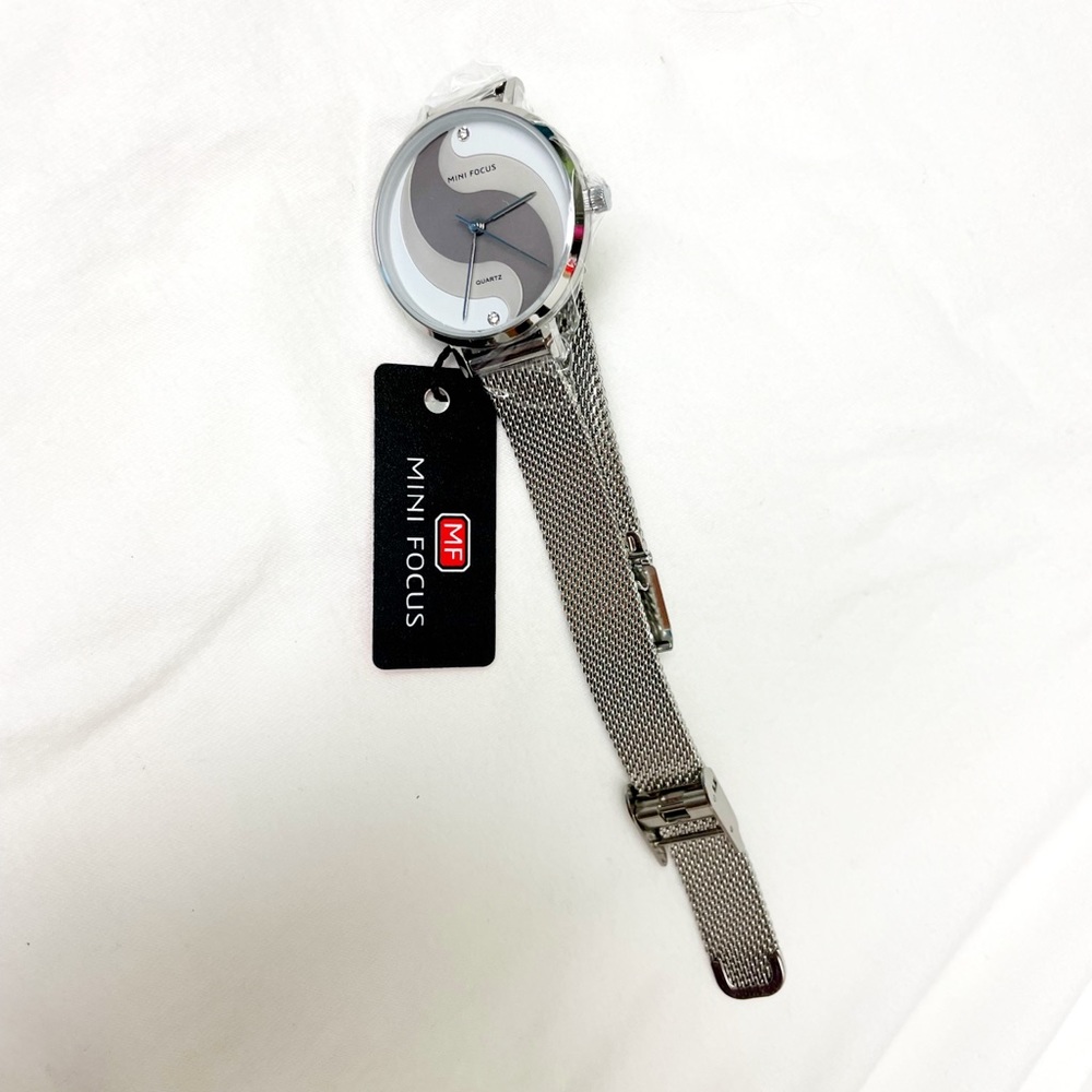 Mini Focus Watch - Picture 3 of 6